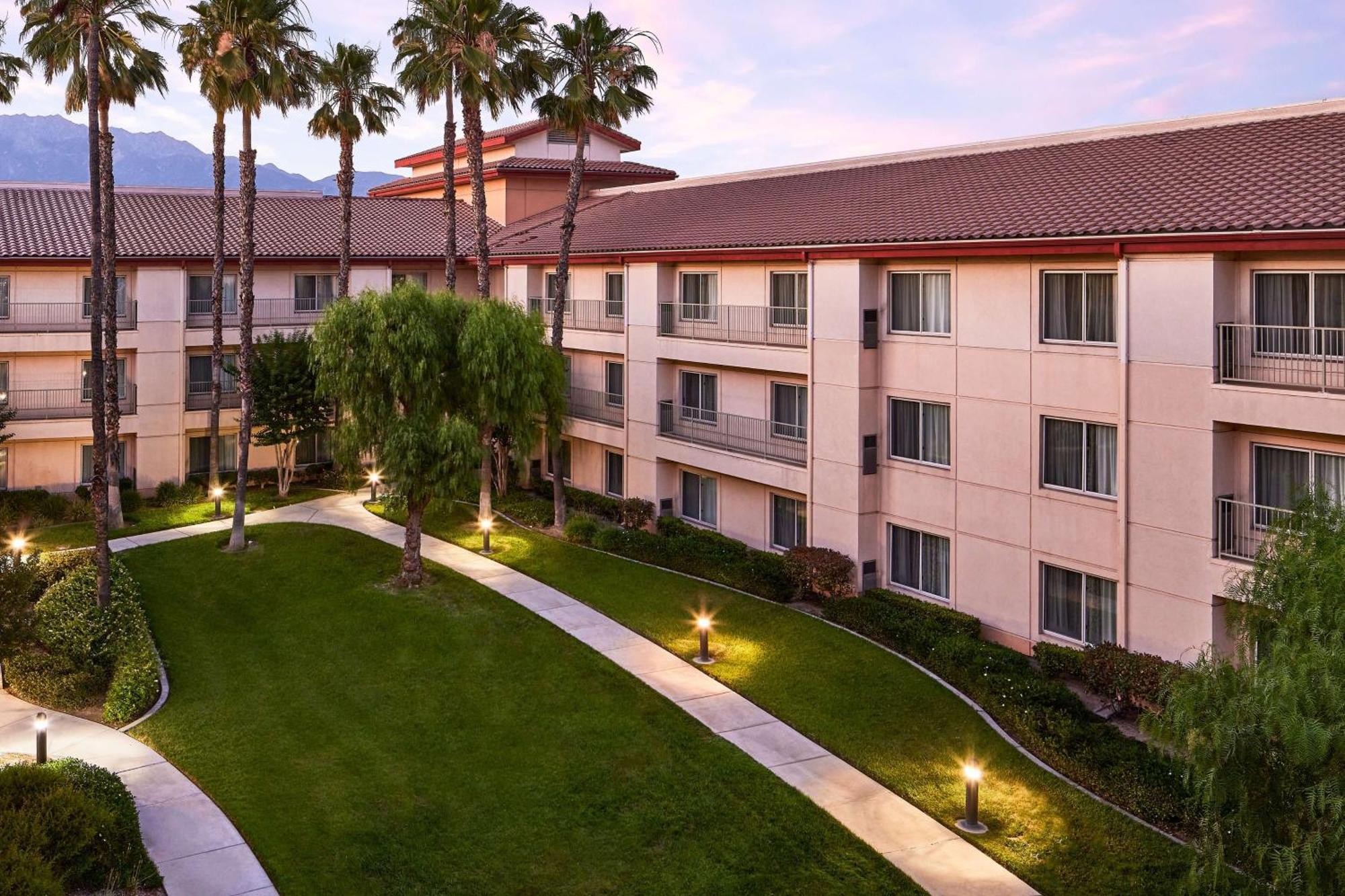 Doubletree By Hilton Ontario Airport Hotel Exterior foto